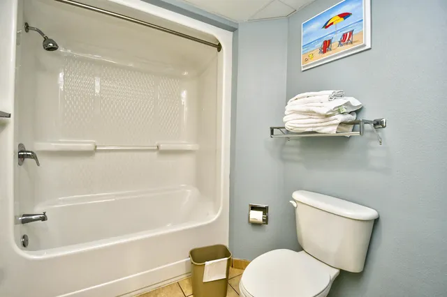 $189,900 | 7100 North Ocean Boulevard, Unit 225, Myrtle Beach, SC 29572