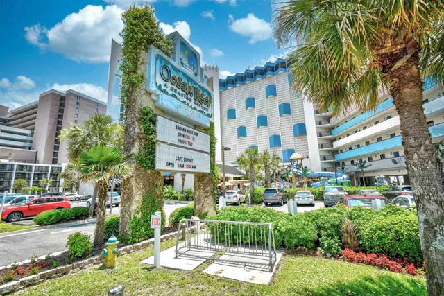 $189,900 | 7100 North Ocean Boulevard, Unit 225, Myrtle Beach, SC 29572