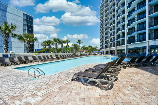 $189,900 | 7100 North Ocean Boulevard, Unit 225, Myrtle Beach, SC 29572