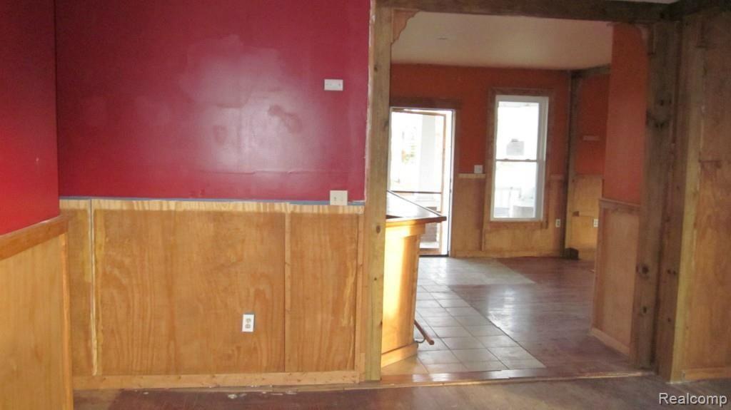 5353 Lapeer Road Burton, MI 48509 - Photo 22 of 24 IMG_3357.jpg