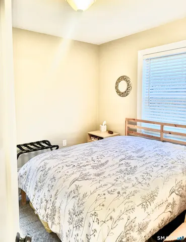 $2,650 | 8 Broad Street, Unit 3, Stonington, CT 06378