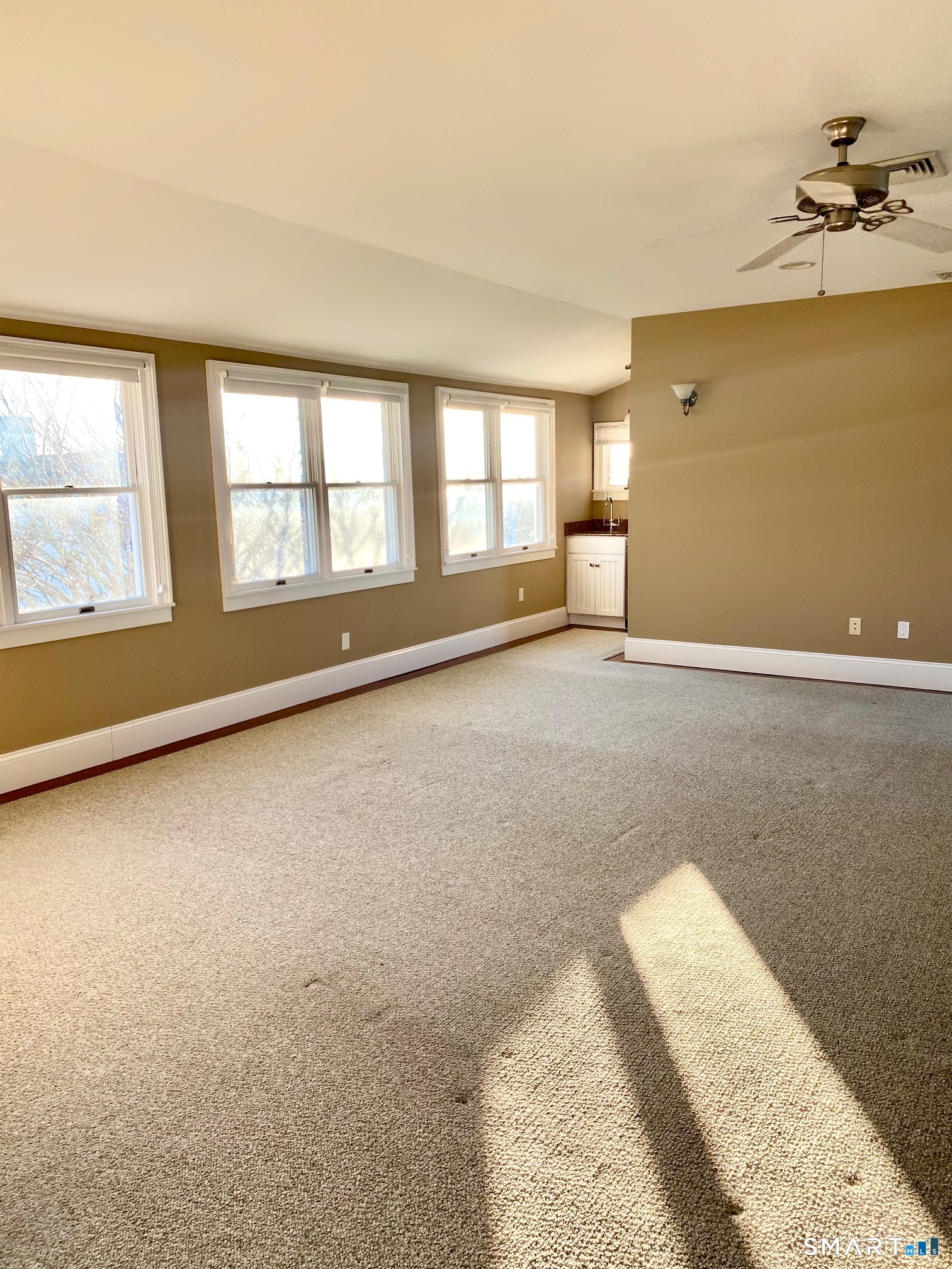 8 Broad Street, Unit 3 Stonington, CT 06378 - Photo 9 of 23 Large 3rd floor - flexible layout options