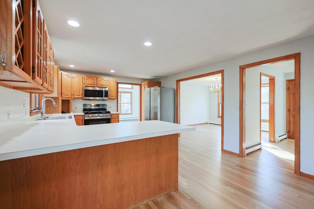 1 Bubbling Brook Road Franklin, MA 02038 - Photo 12 of 42