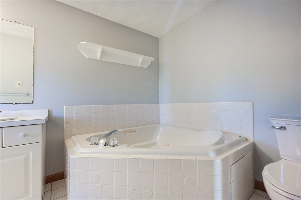 1 Bubbling Brook Road Franklin, MA 02038 - Photo 29 of 42