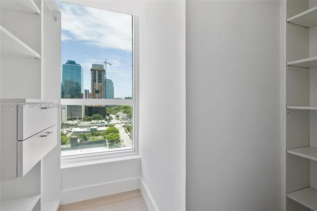 $11,000 | 1080 Brickell Avenue, Unit 1401, Miami, FL 33131