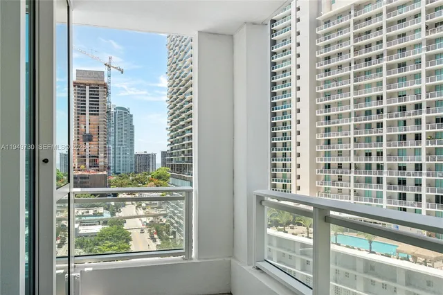 $11,000 | 1080 Brickell Avenue, Unit 1401, Miami, FL 33131