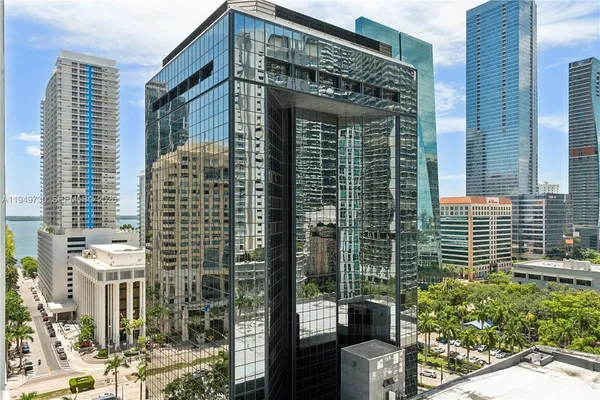 $10,200 | 1080 Brickell Avenue, Unit 1401, Miami, FL 33131