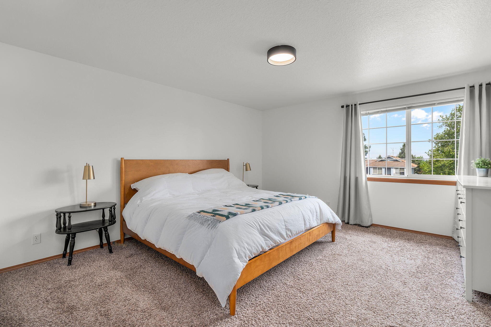 3173 Northeast Manchester Avenue Bend, OR 97701 - Photo 16 of 30 2024_05_21_3173_ne_manchester_ave-8
