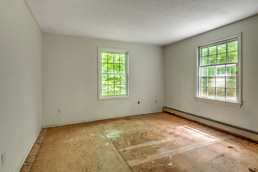 27 Woodholm Road Manchester, MA 01944 - Photo 18 of 30 Gallery Image 18