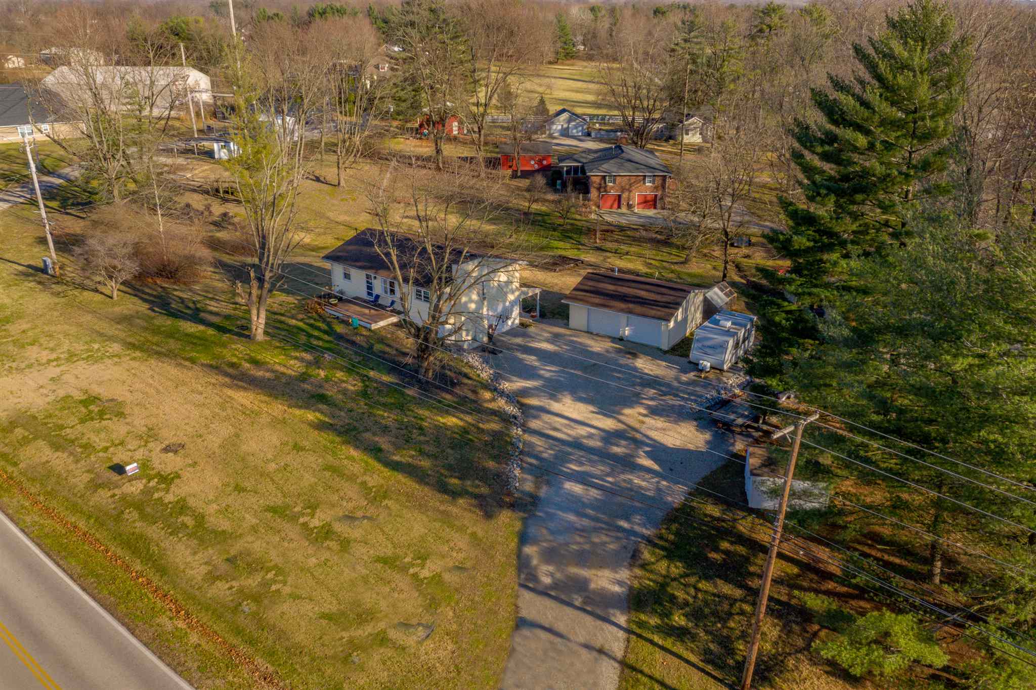 1477 Old Plank Road Newburgh, IN 47630 - Photo 4 of 32