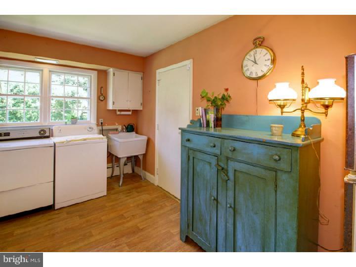 1023 Robin Road Wyomissing, PA 19610 - Photo 14 of 25 Gallery Image 14