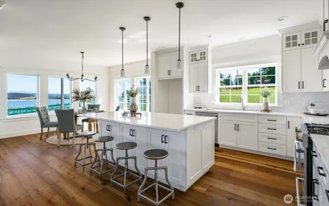 $1,189,000 | 1649 West Scenic Heights Road, Oak Harbor, WA 98277