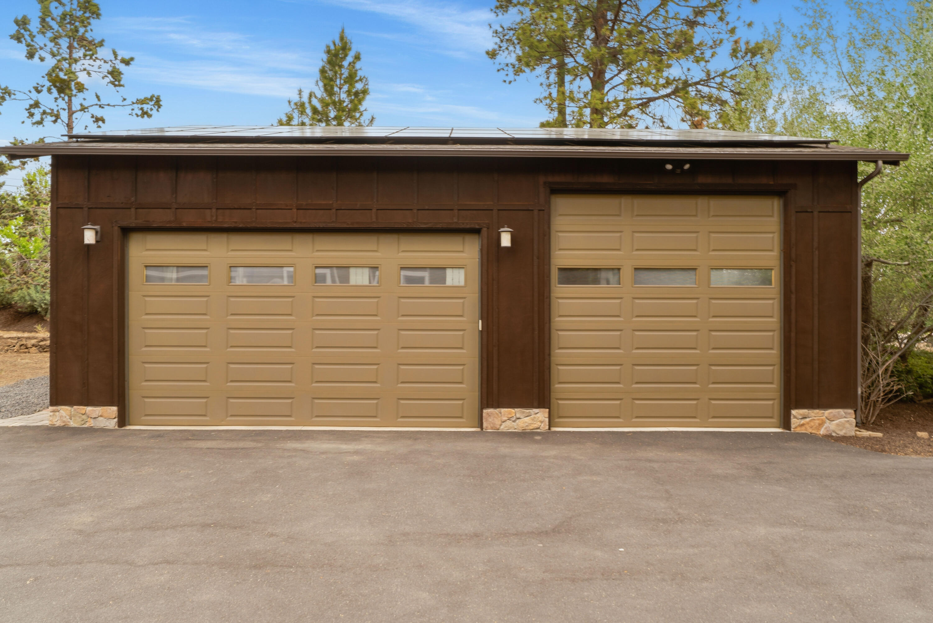 21125 Bear Creek Road Bend, OR 97702 - Photo 53 of 71
