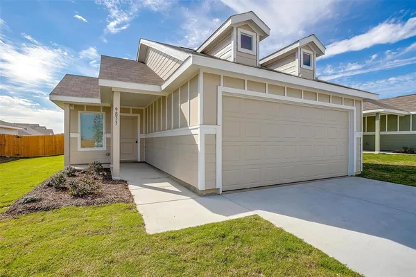 $2,050 | 9833 Trusler Road, Fort Worth, TX 76179