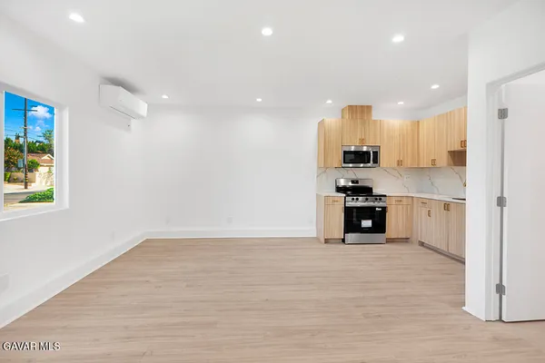 $1,149,000 | 14868 Envoy Street, Sylmar, CA 91342