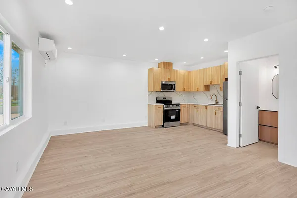 $1,149,000 | 14868 Envoy Street, Sylmar, CA 91342