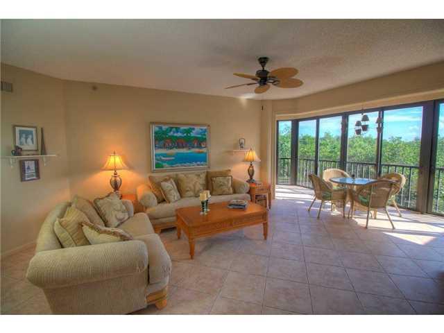 221 Northeast Plantation Road, Unit 416 Stuart, FL 34996 - Photo 8 of 24 Gallery Image 8