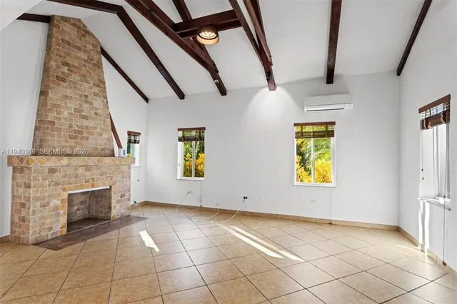 $7,950 | 7975 Sunset Drive, Miami, FL 33143