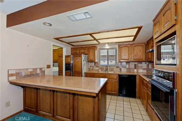 $649,000 | 9850 Lombardy Avenue, Bloomington, CA 92316