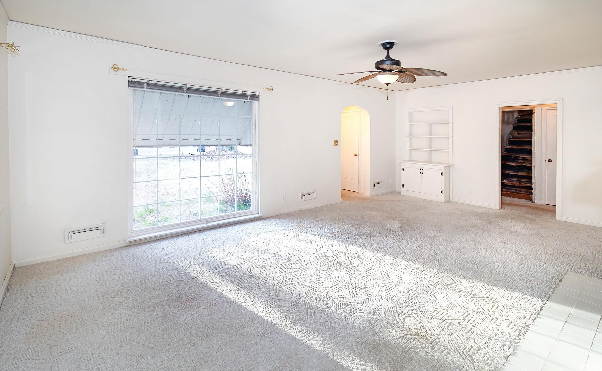 5113 Stringtown Road Evansville, IN 47711 - Photo 3 of 24 Gallery Image 3