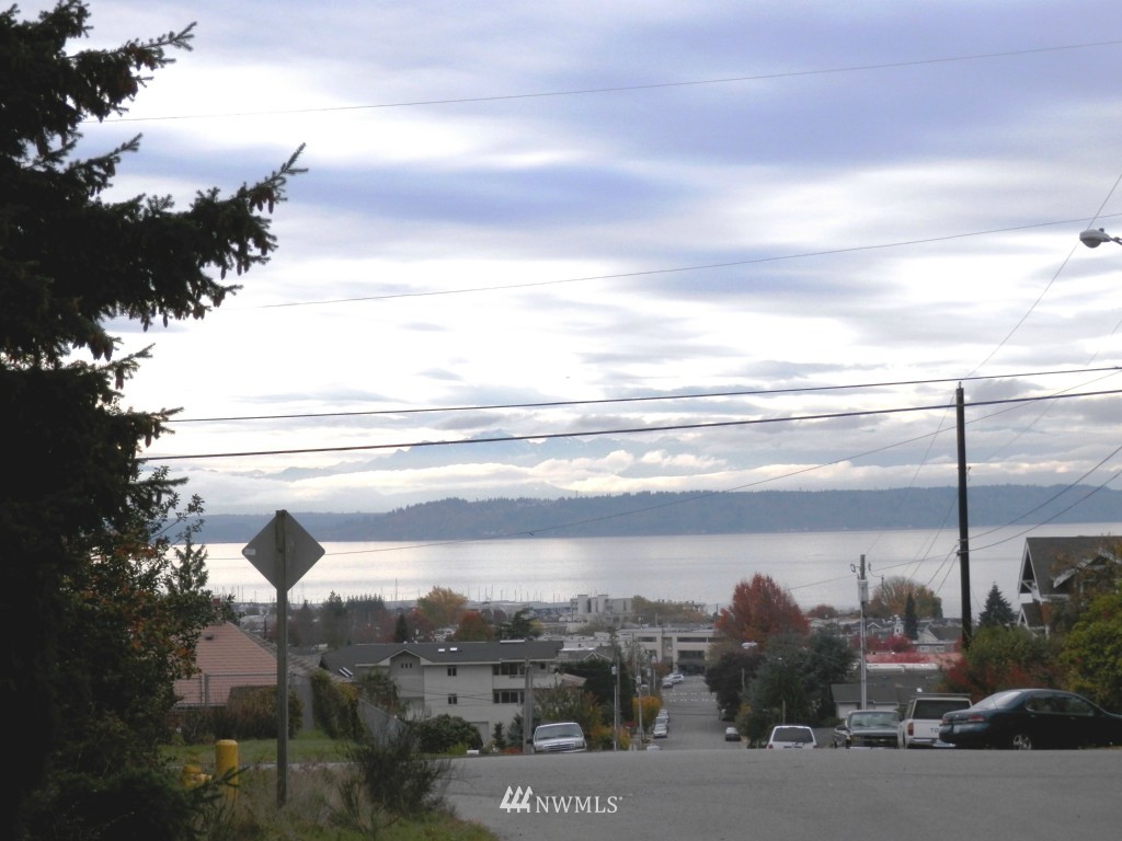 804 Bell Street Edmonds, WA 98020 - Photo 1 of 6 Gallery Image 1