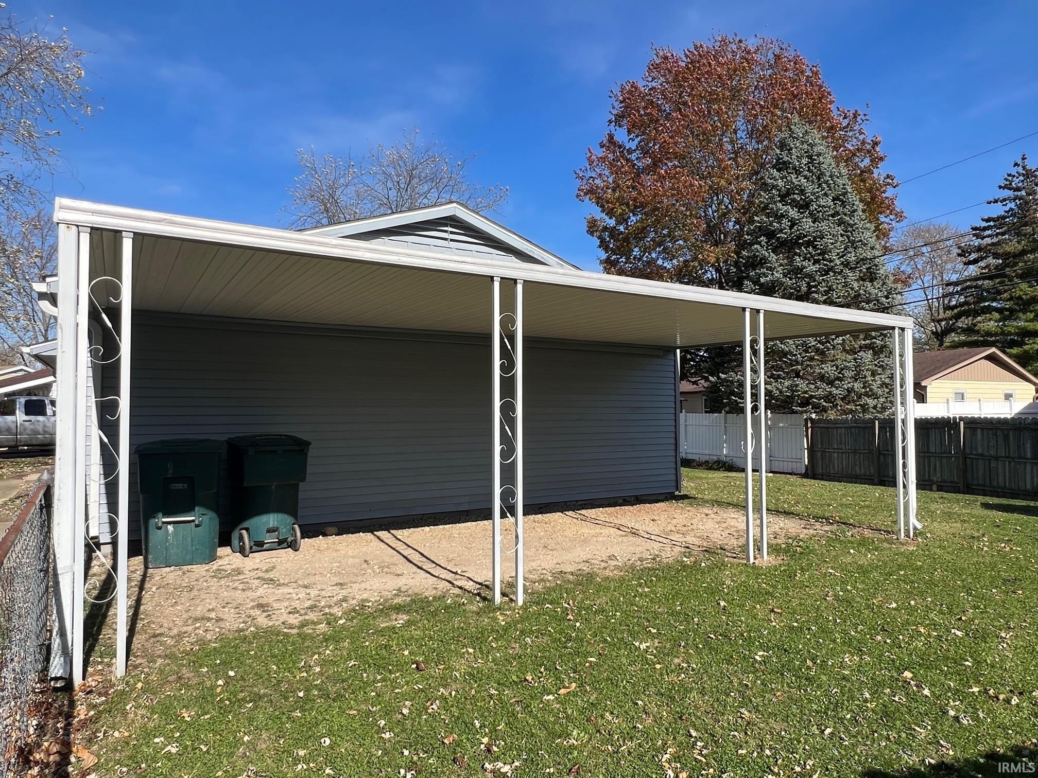 3134 South Cherokee Road Muncie, IN 47302 - Photo 3 of 22 Gallery Image 3