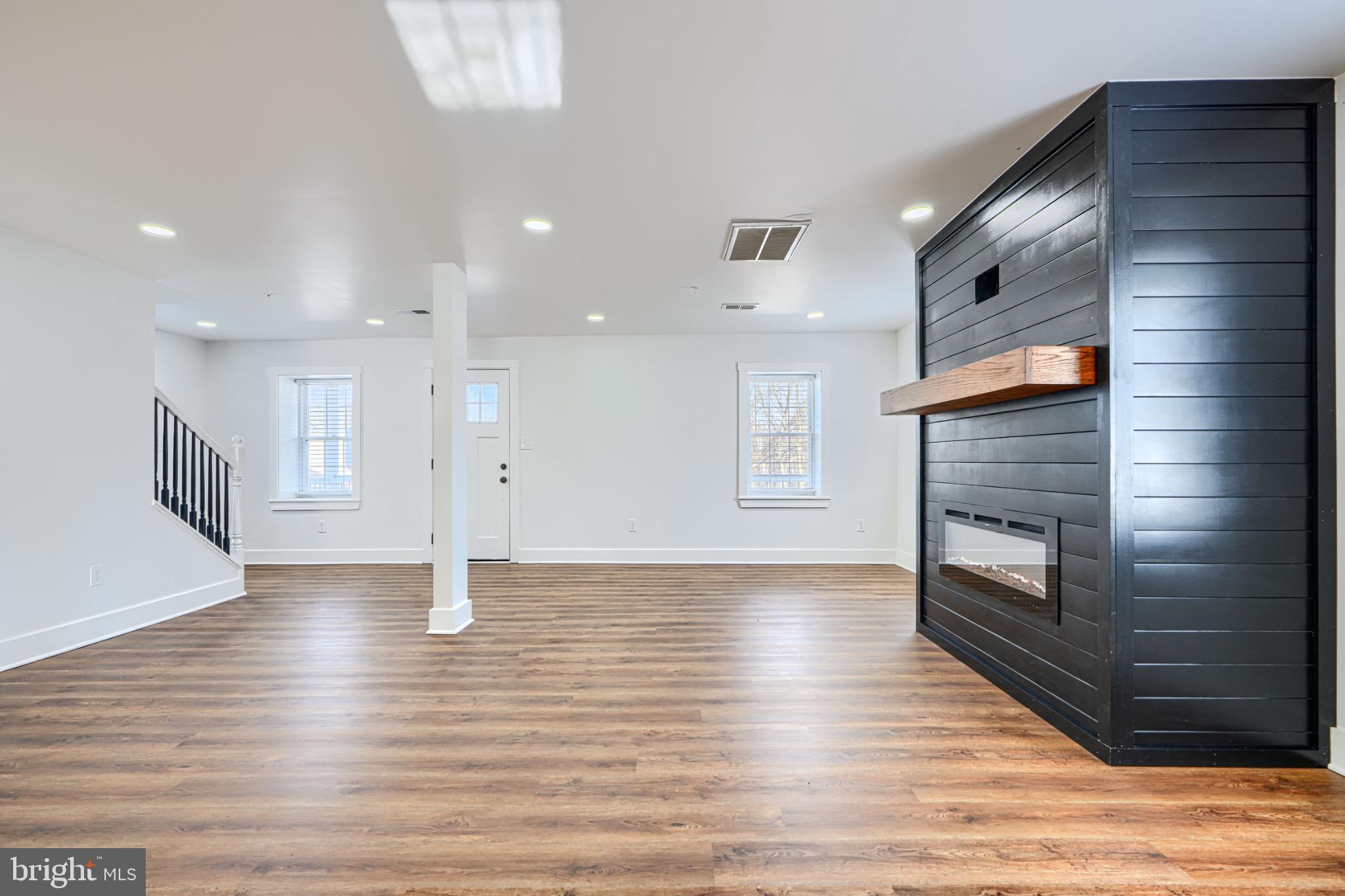 1359 Pleasant Valley Road Westminster, MD 21158 - Photo 11 of 57 Spacious modern living area with sleek design.