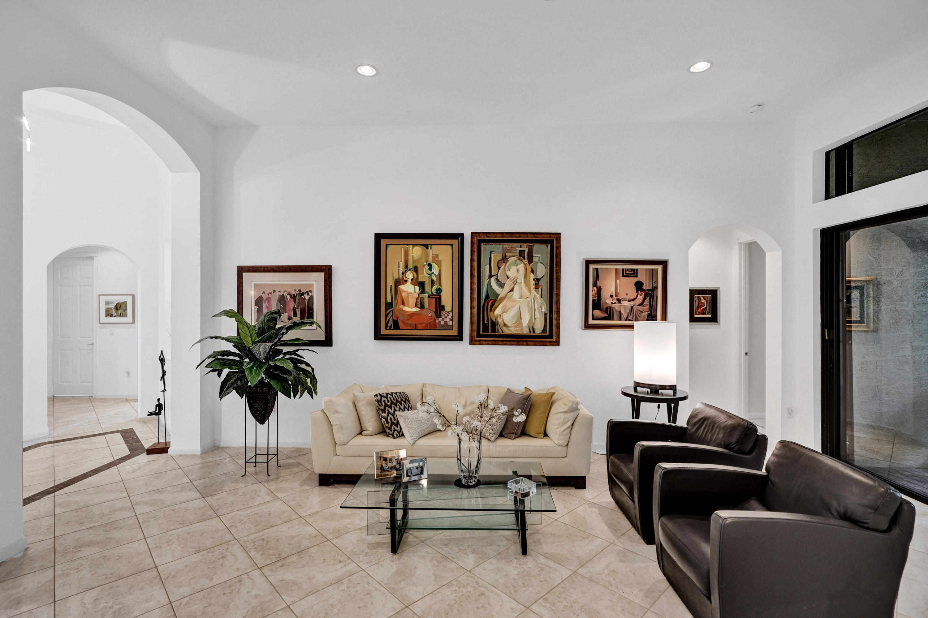 7849 Via Grande Boynton Beach, FL 33437 - Photo 13 of 59 a living room with furniture and a potted plant