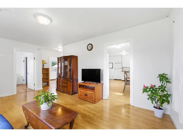 $325,000 | 2326 Evergreen Avenue Northeast, Salem, OR 97301