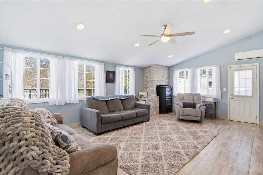 24 Worcester Road Peabody, MA 01960 - Photo 11 of 36 Gallery Image 11