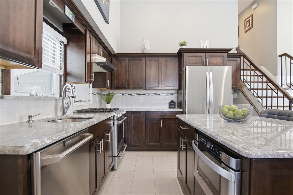 24 Worcester Road Peabody, MA 01960 - Photo 5 of 36 Gallery Image 5