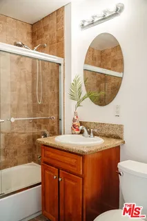 $895,000 | 5335 Fountain Avenue, Los Angeles, CA 90029