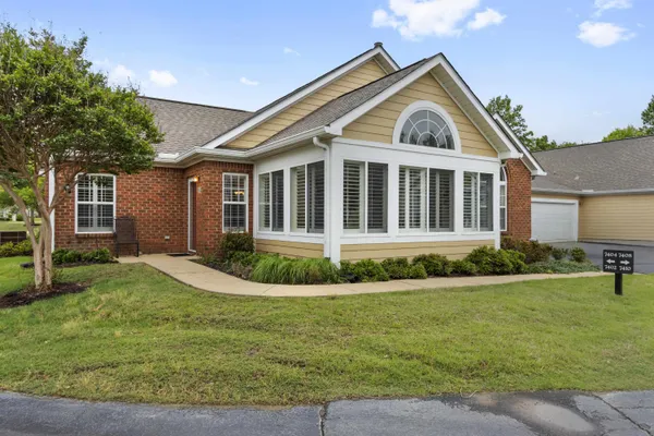 $232,500 | 7402 Appling Club Circle, Unit 109, Cordova, TN 38016