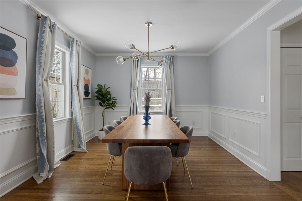 14 Deforest Road Newton, MA 02462 - Photo 10 of 27 Gallery Image 10