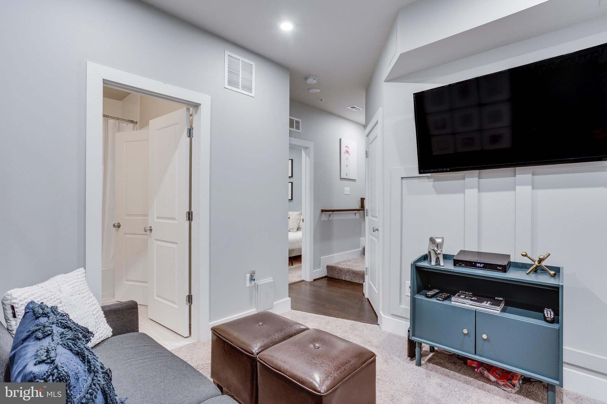 7209 Georgia Avenue Northwest, Unit A Washington, DC 20012 - Photo 17 of 27