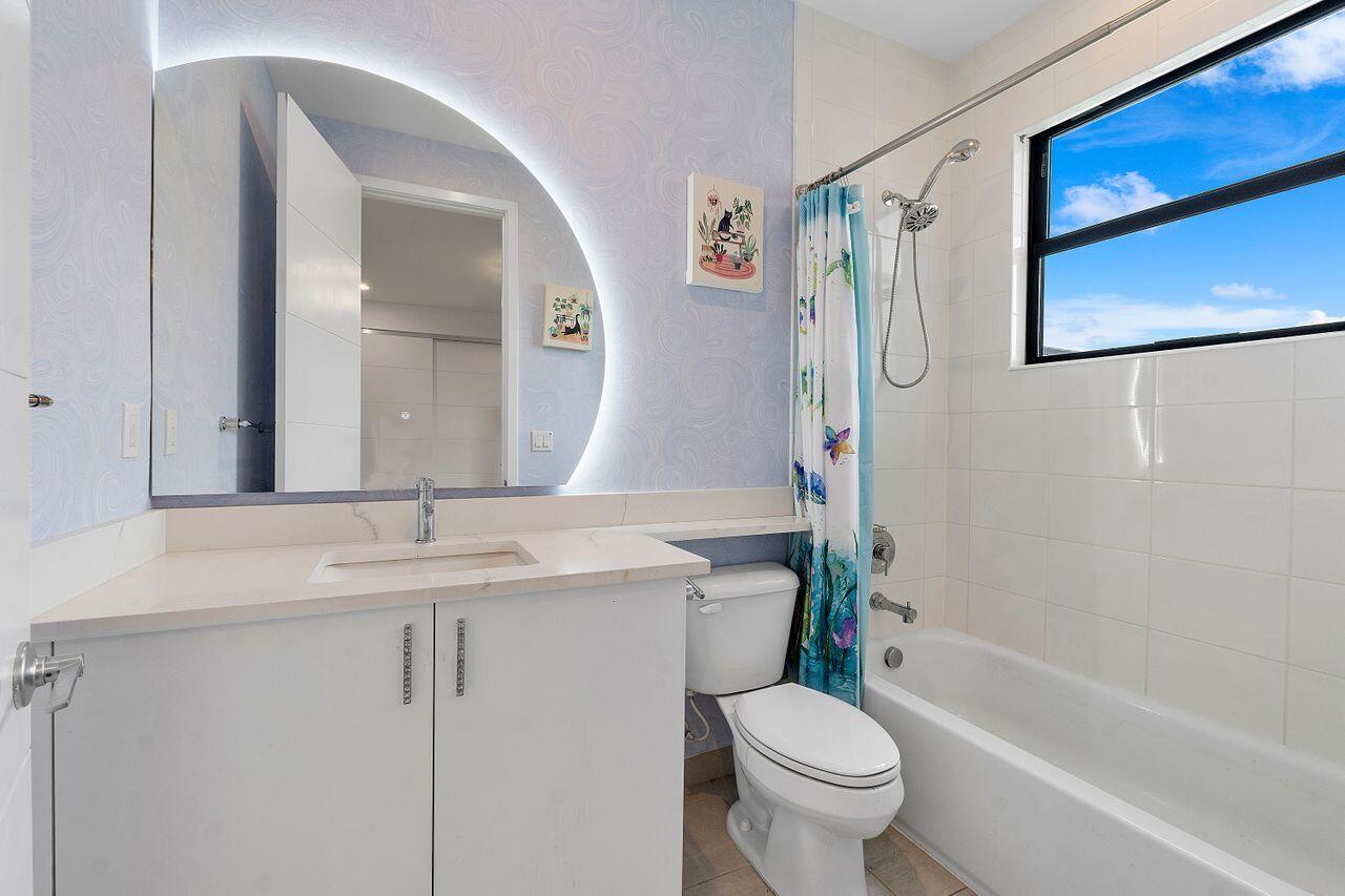 17057 Watersprite Lakes Road Boca Raton, FL 33496 - Photo 54 of 86 17057_Watersprite_Lakes_Rd_073