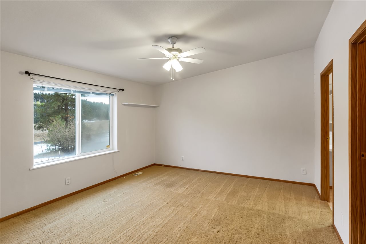 15920 West Coulee Hite Road Spokane, WA 99224 - Photo 17 of 20