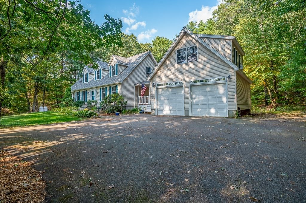 8 Plumbley Road Upton, MA 01568 - Photo 2 of 42 Gallery Image 2