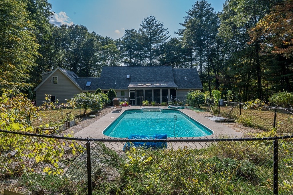 8 Plumbley Road Upton, MA 01568 - Photo 39 of 42 Gallery Image 39