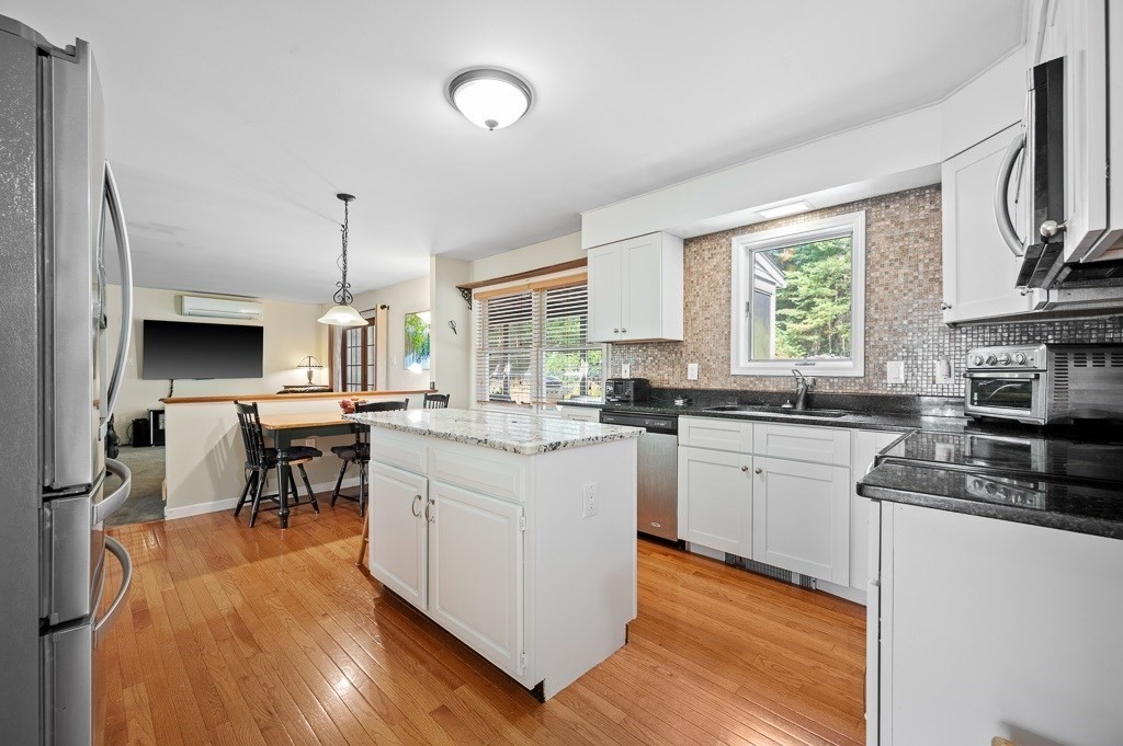 8 Plumbley Road Upton, MA 01568 - Photo 7 of 42 Gallery Image 7