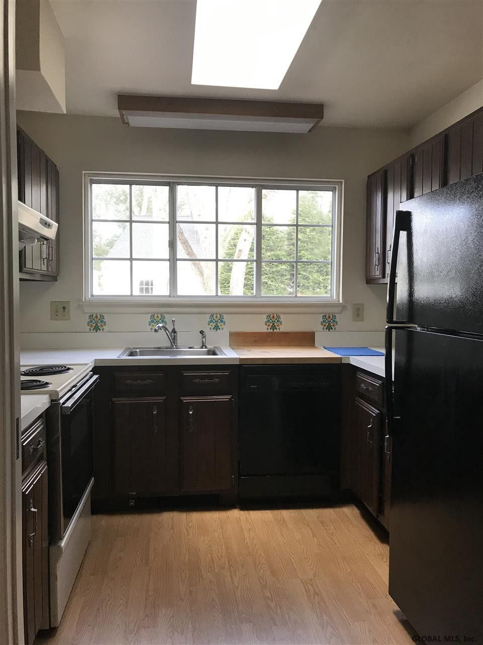 29 Leaf Road Bethlehem, NY 12054 - Photo 10 of 16 Photo 10