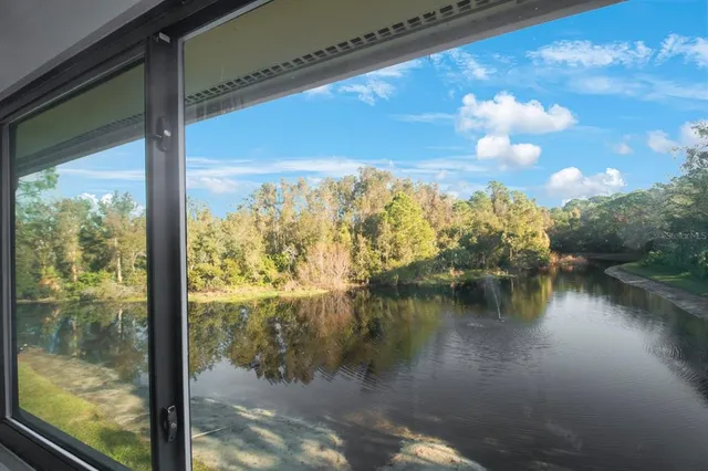 $169,899 | 1400 Gandy Boulevard North, Unit 715, St. Petersburg, FL 33702