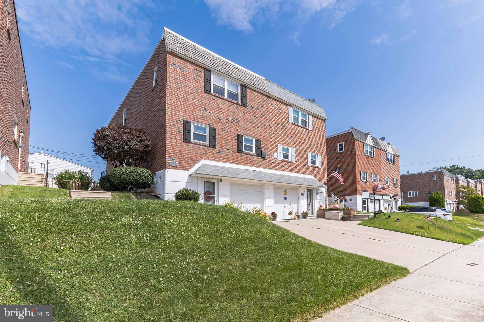 8422 Bridle Road Philadelphia, PA 19111 - Photo 3 of 34 Gallery Image 3