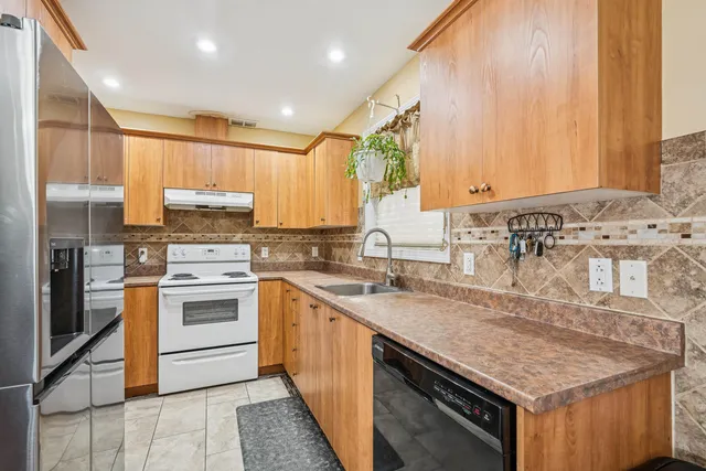 $269,000 | 15 Harlow Hill Road, Unit C, Randolph, VT 05060