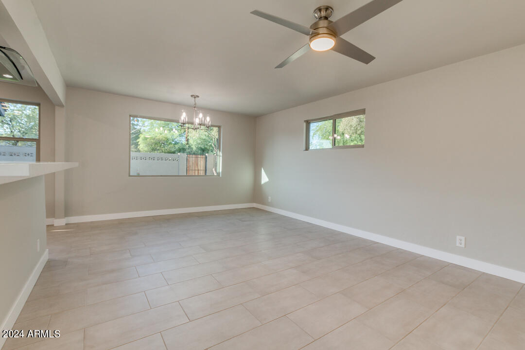 554 West 19th Street Tempe, AZ 85281 - Photo 11 of 48 10-19th