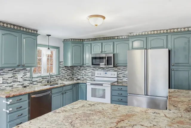 $639,900 | 2 Baker Road, Windham, NH 03087