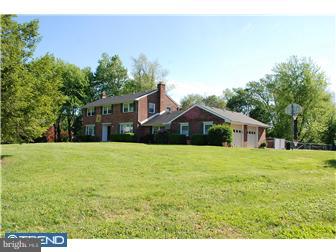 60 Swallow Road Holland, PA 18966 - Photo 4 of 6 Exterior Front