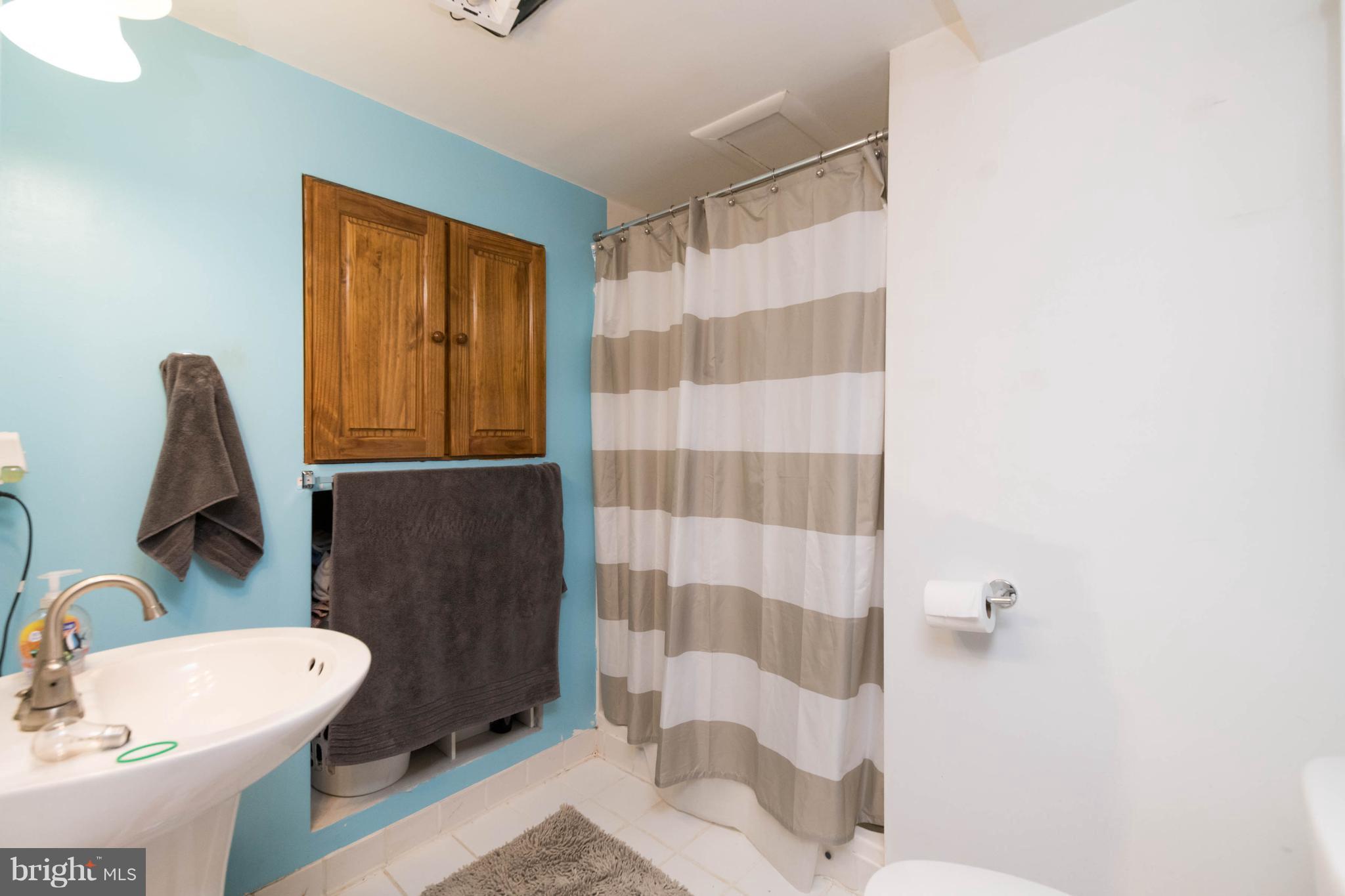 517 Holy Cross Road Baltimore, MD 21225 - Photo 28 of 28 Bath-lower level