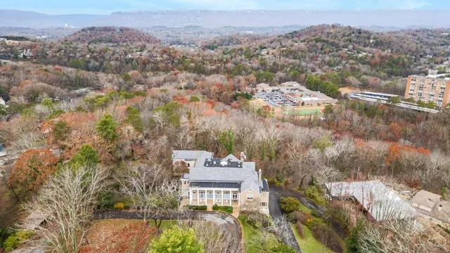 $6,900,000 | 31 Minnekahda Place, Chattanooga, TN 37405