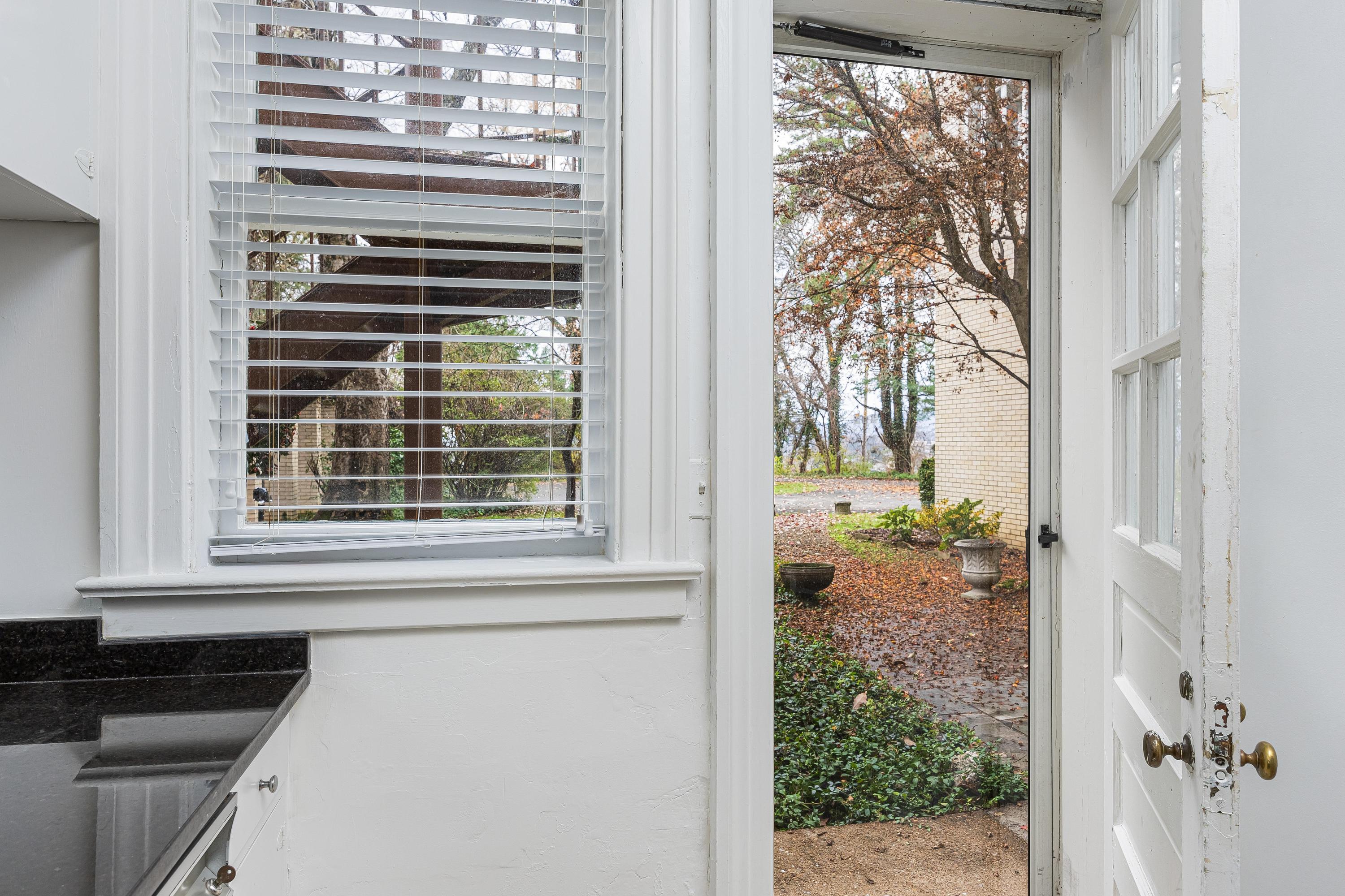 31 Minnekahda Place Chattanooga, TN 37405 - Photo 34 of 119 UNIT 2